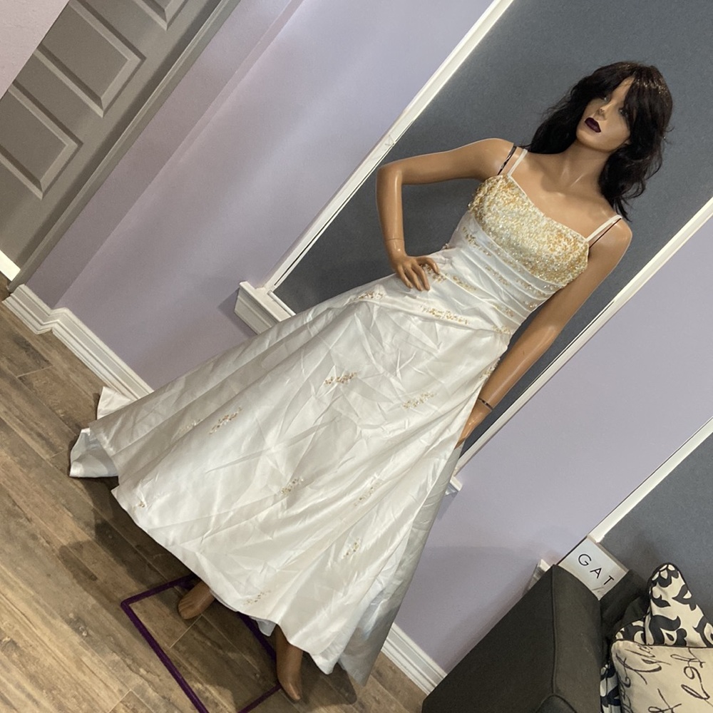 Bridal dress